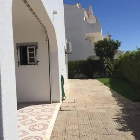 וילה Moradia Em Altura! House אלטורה